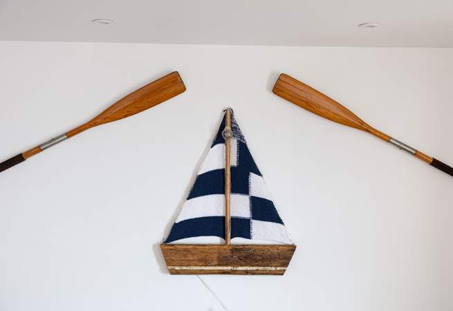 A lovely nautical touch.