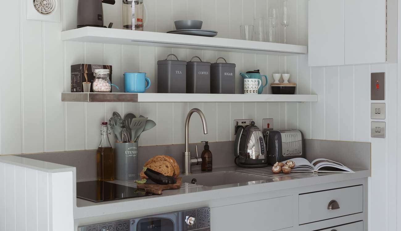 The kitchen has everything you need for your culinary creations. 