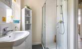 The family shower-room. - Thumbnail Image