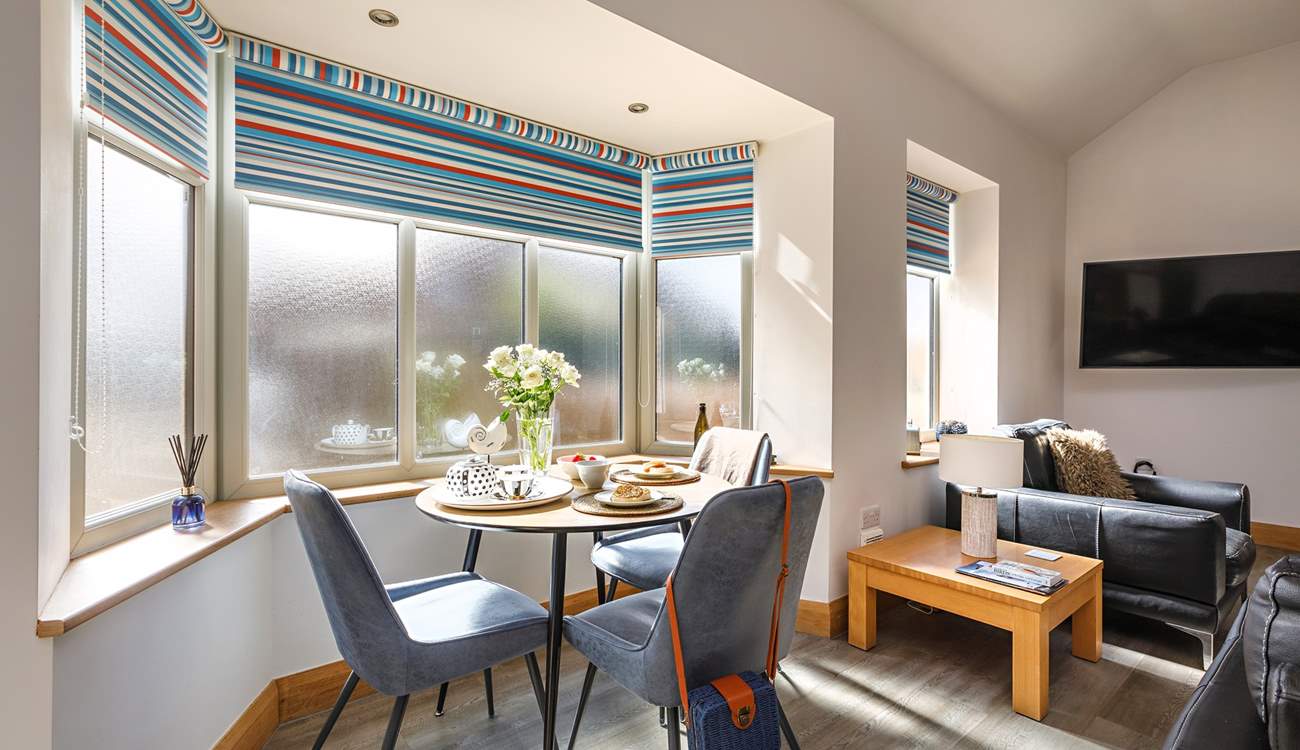 Make plans around the dinner table. 