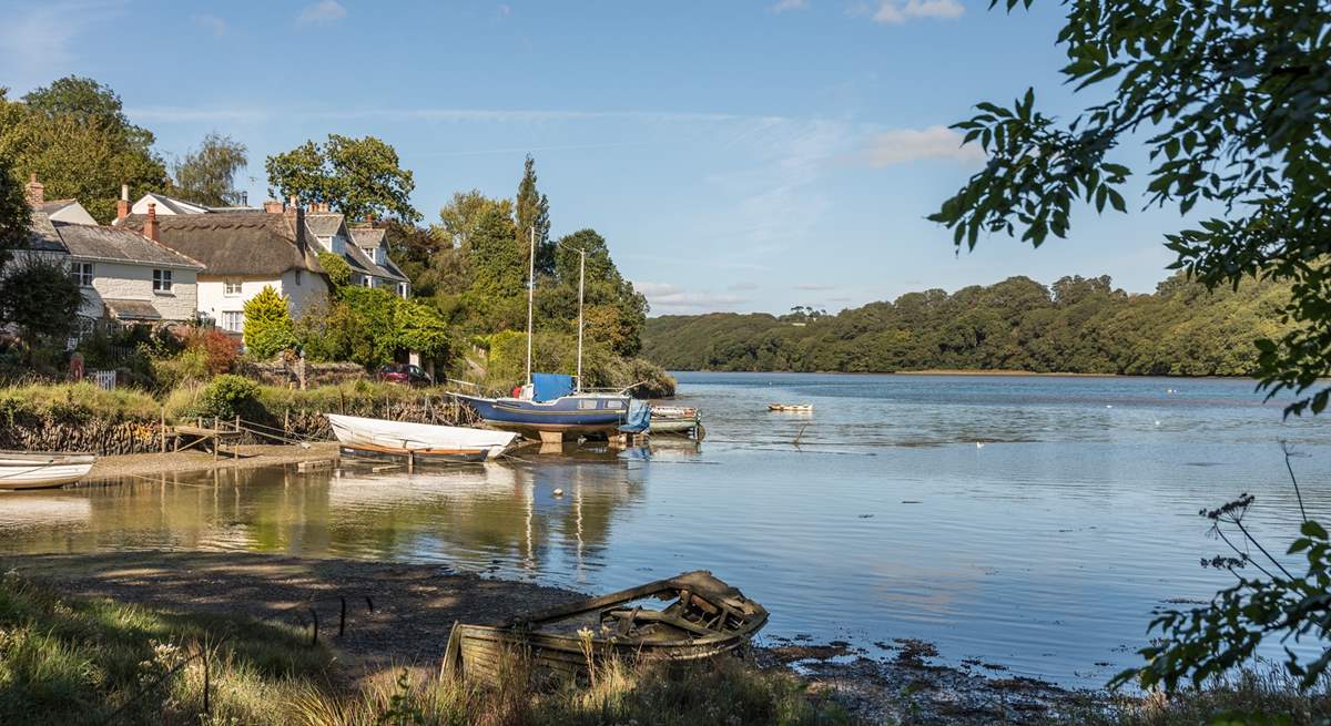 St Clement is as pretty as a picture, Condurro House is just along from the thatch cottage along the private lane.