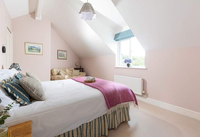 Enjoy looking out over the creek (bedroom 2). 