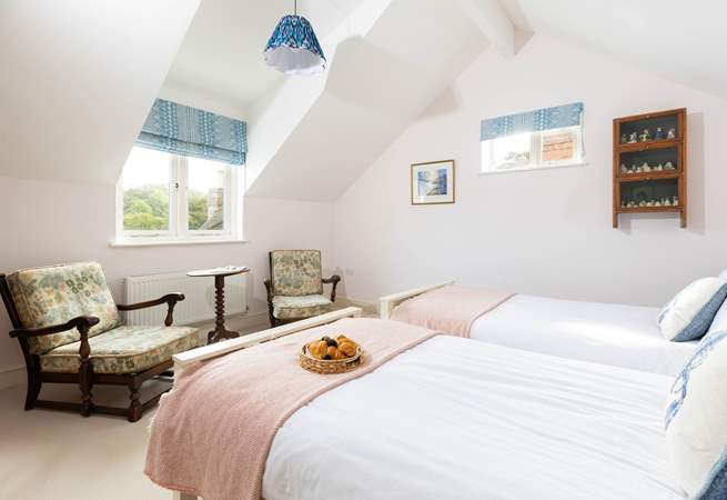 This bedroom overlooks the creek too, see if you can spot a kingfisher or a heron (bedroom 3). 