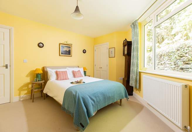 The cosy double bedroom on the ground floor (bedroom 1). 