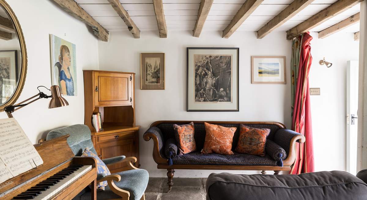 Just look at the beautiful stone floor in the sitting-room. 