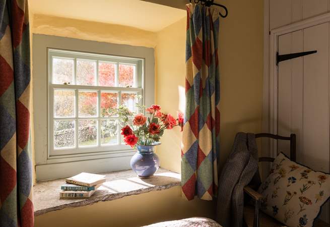 See the sunshine flood in.