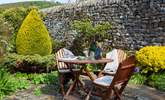 Back outside who could resist sitting here and whiling away a few hours. - Thumbnail Image