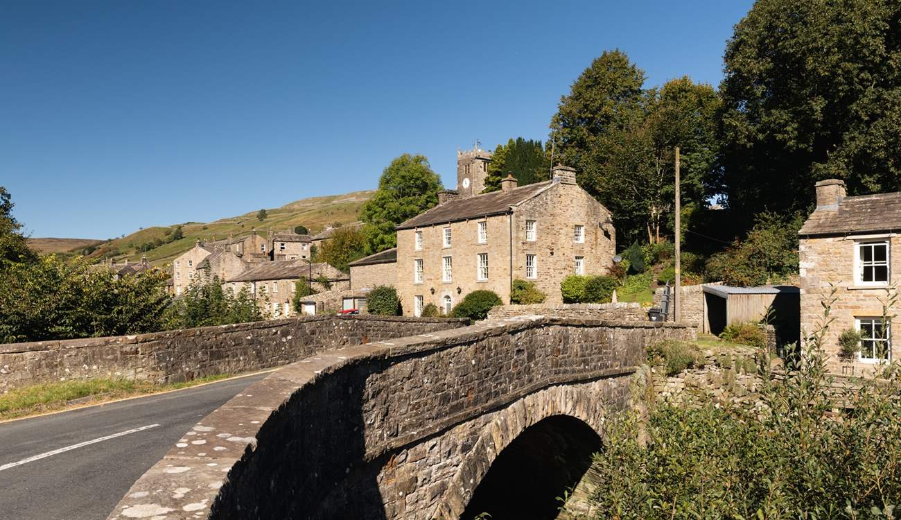 The bridge over Muker Beck.