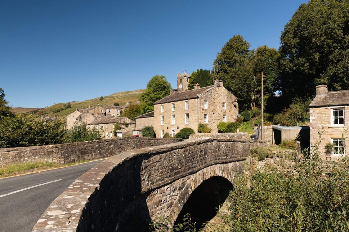 The bridge over Muker Beck.