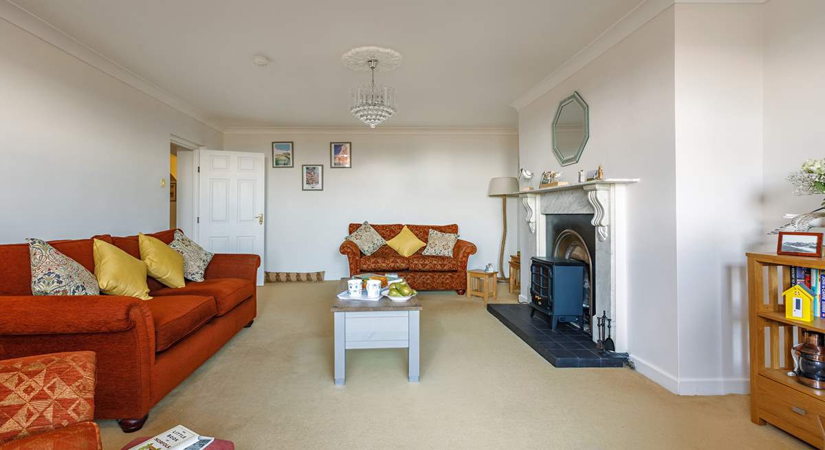 Enjoy a break with friends in this spacious flat.