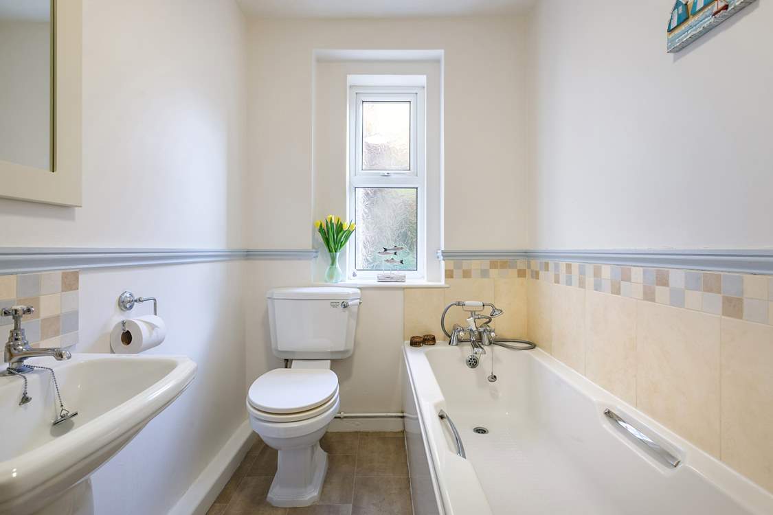 Light and airy family bathroom.