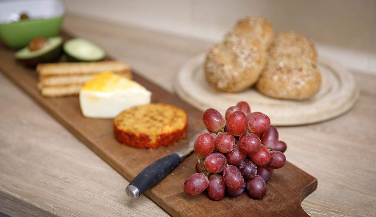 Pick up some produce from the deli in 'Sunny Hunny'.