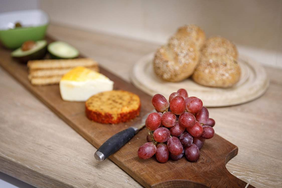 Pick up some produce from the deli in 'Sunny Hunny'.