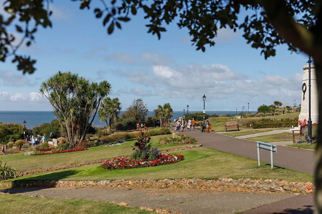 A hop, skip and a jump to the esplanade gardens.