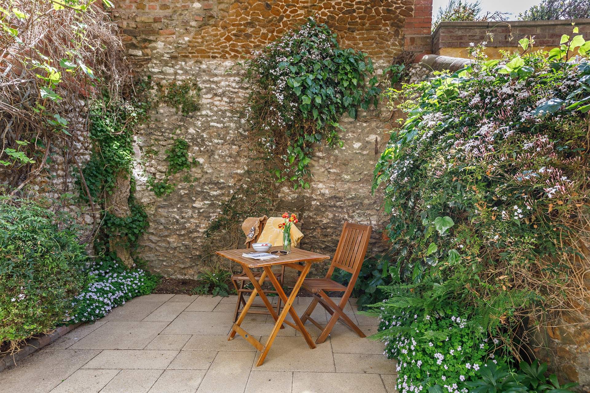 Your tucked away corner of the courtyard.