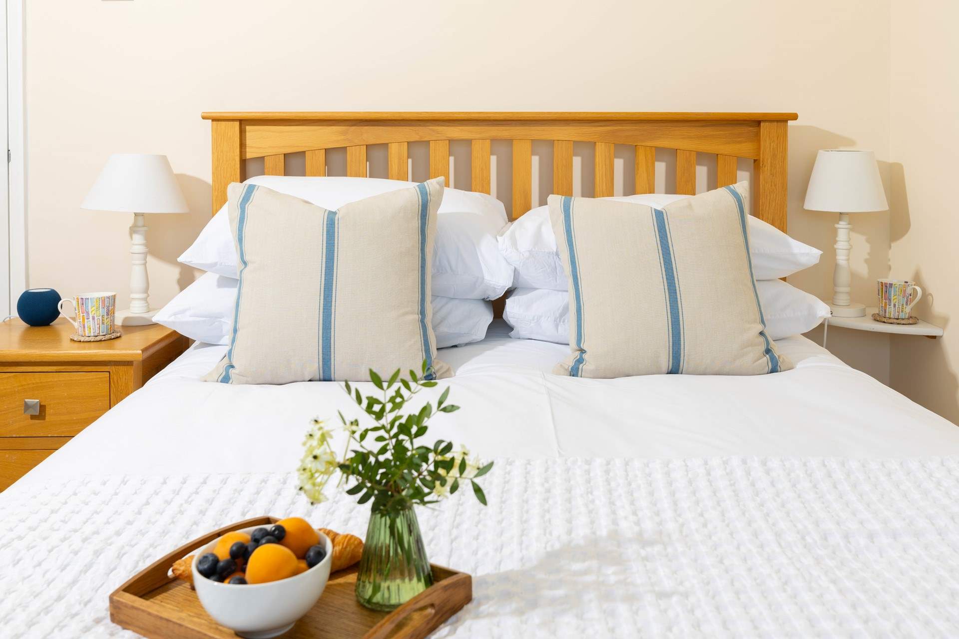 Bedroom 1 has a double bed and en suite.