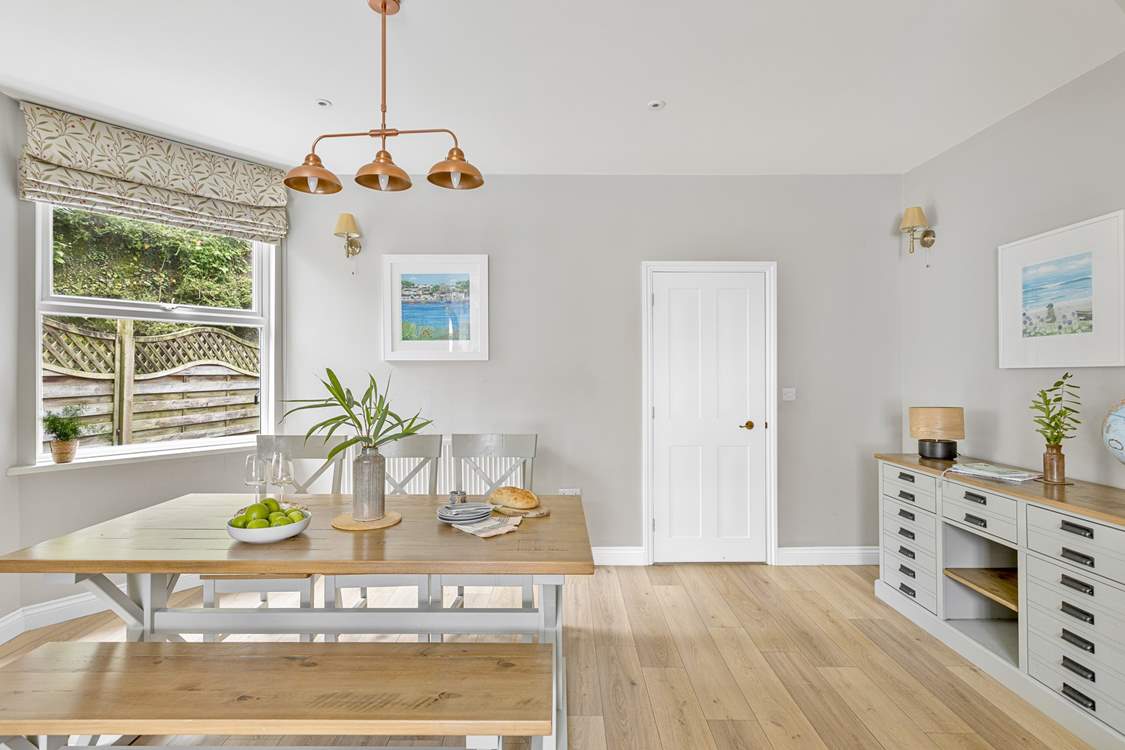 Gather round the dining-table for family games and family feasts.