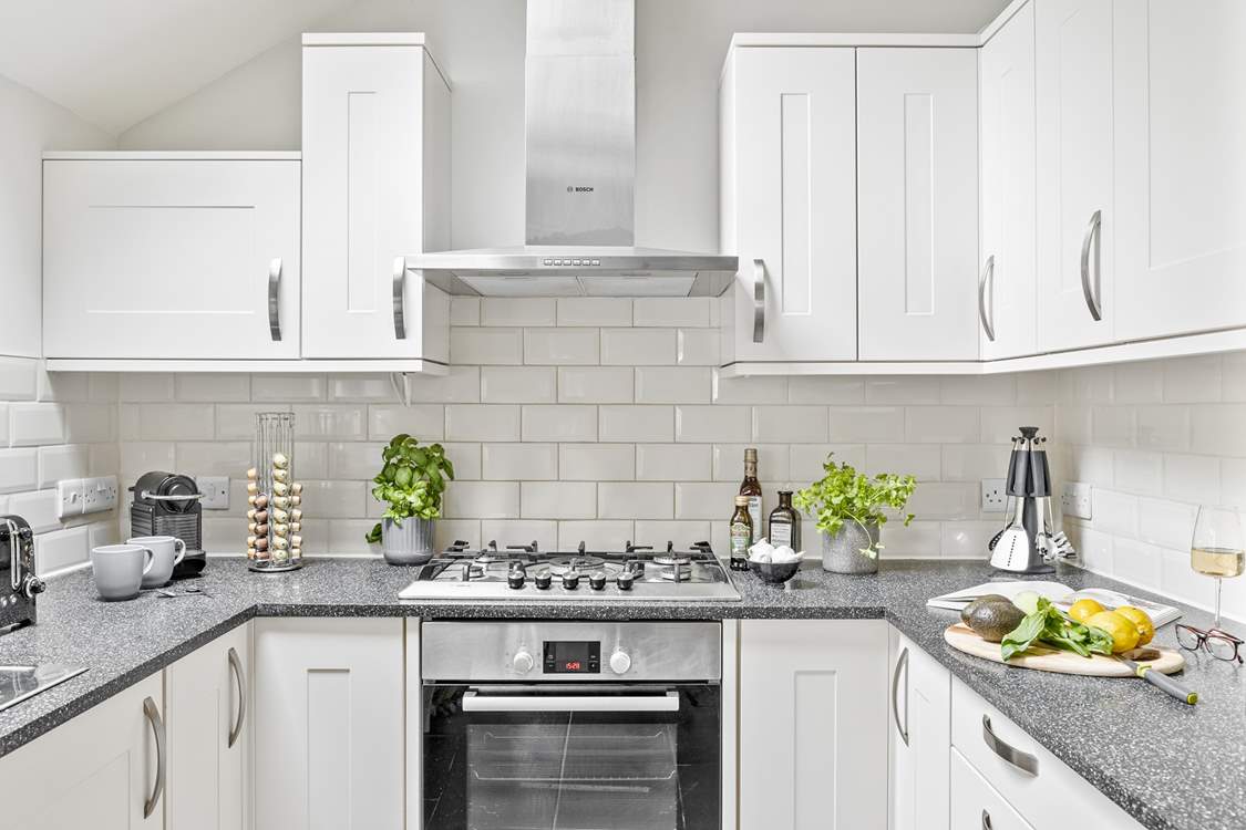 You can rustle up your holiday feasts in the kitchen but with such a great choice of places to eat and drink within walking distance it's a good excuse to eat out every day!