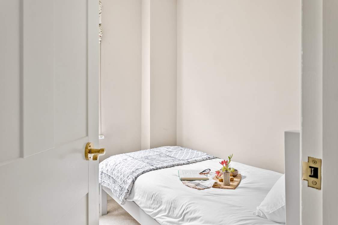 Let's take a peek into bedroom 3.