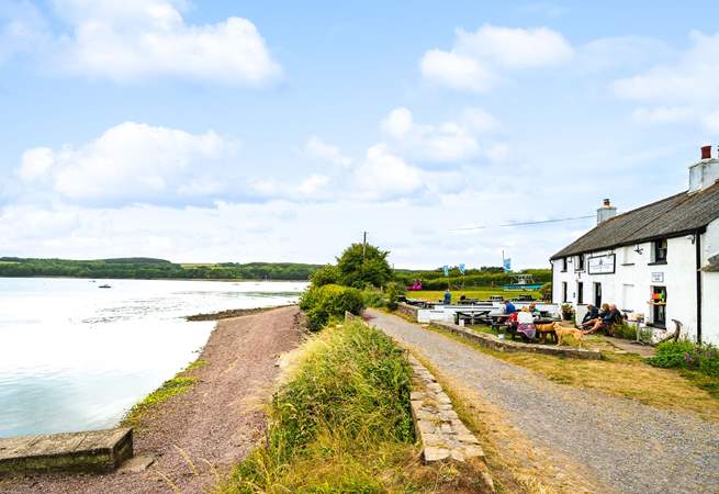 The Old Point House is the perfect spot for lunch or dinner. Look out for live music events and themed nights. 