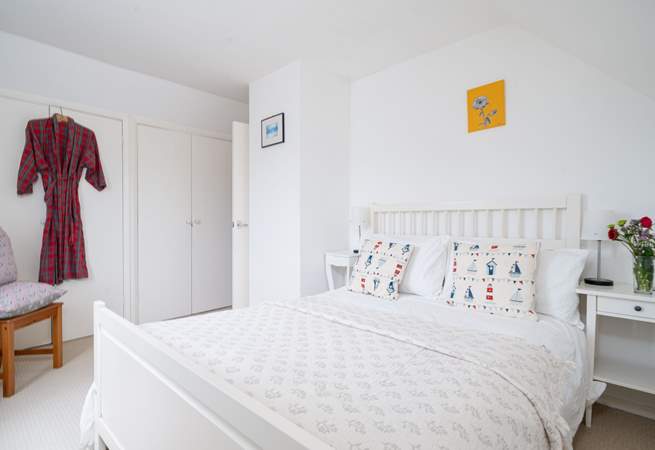 Sweet dreams in the double room on the first floor. 