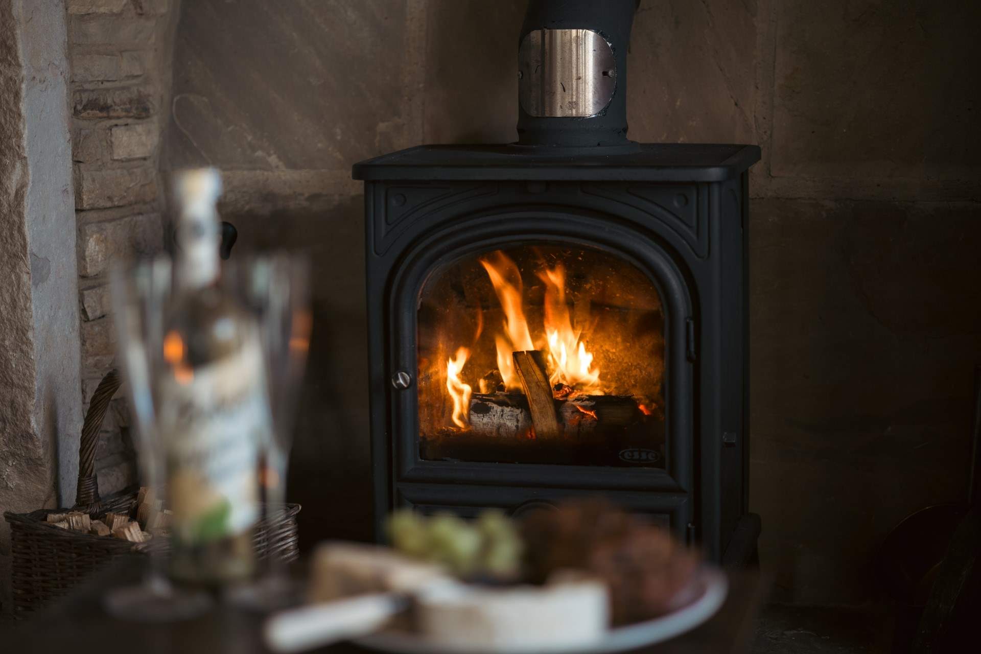 Cosy up in front of the crackling fire.