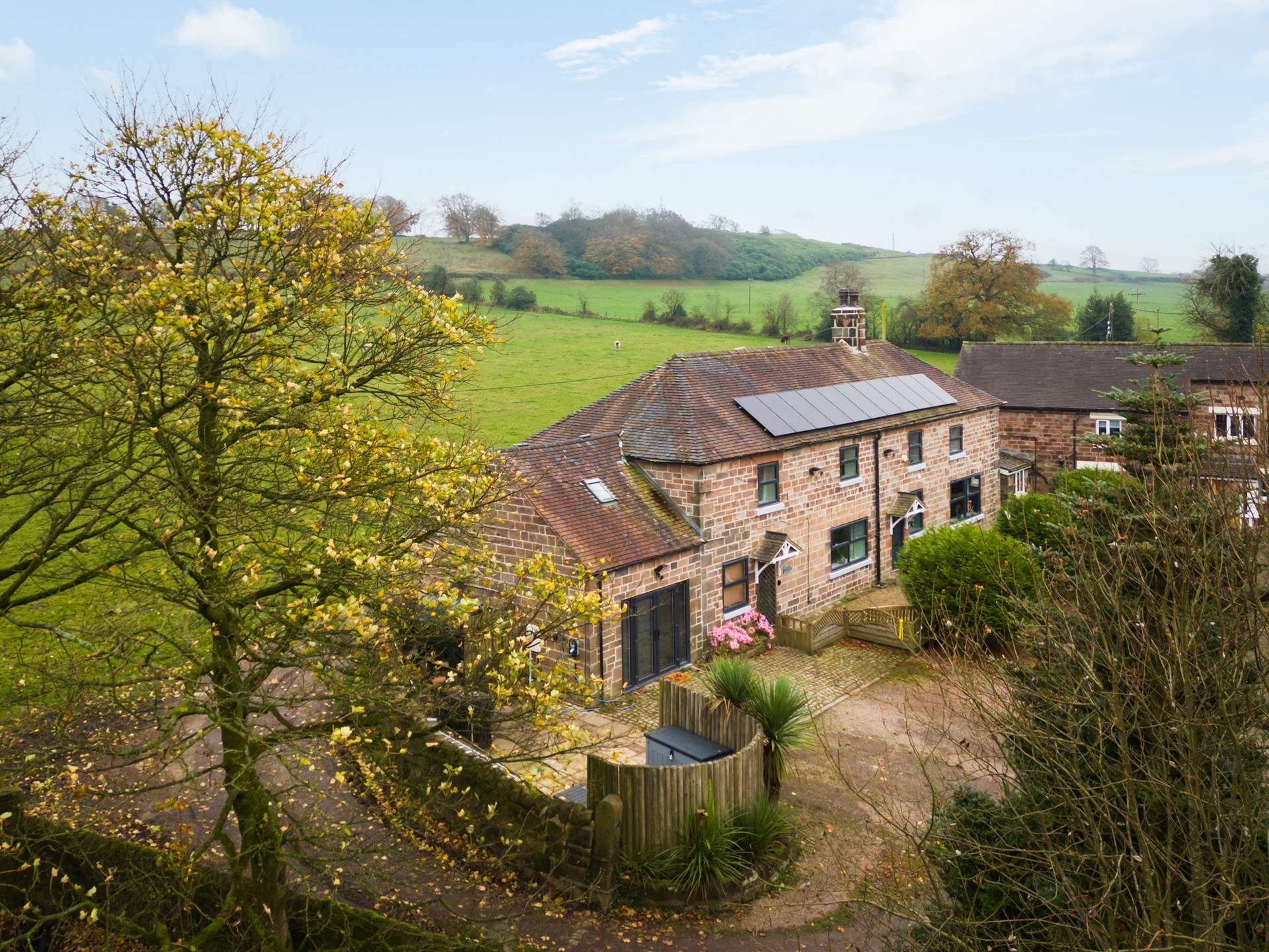 Wetley Abbey Cottage is nestled in the lower Peak District.
