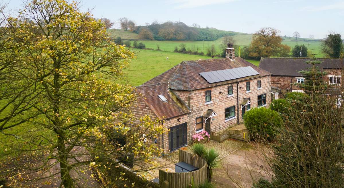 Wetley Abbey Cottage is nestled in the lower Peak District.