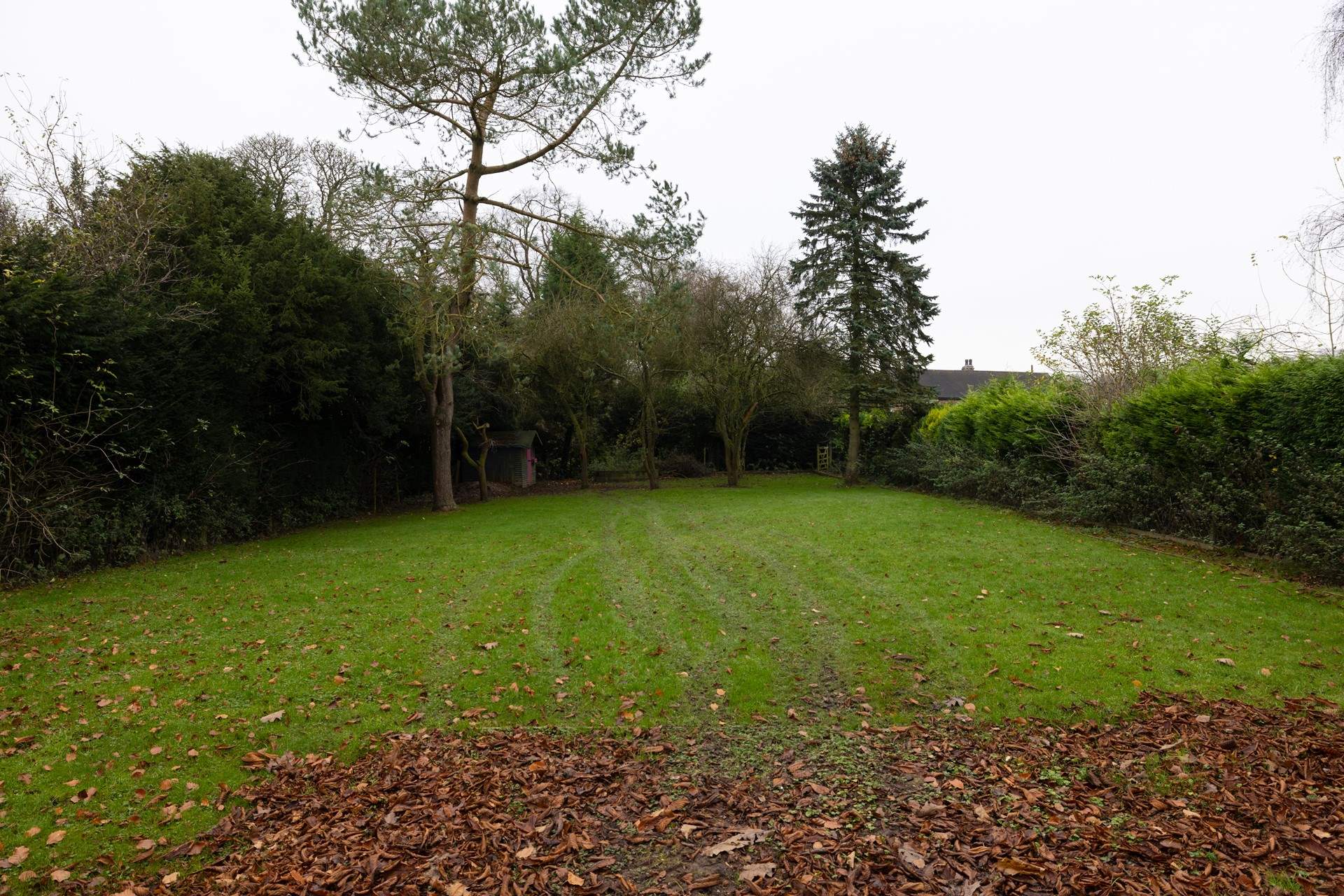 The bonus garden is great for a game of football or cricket, whichever you prefer.