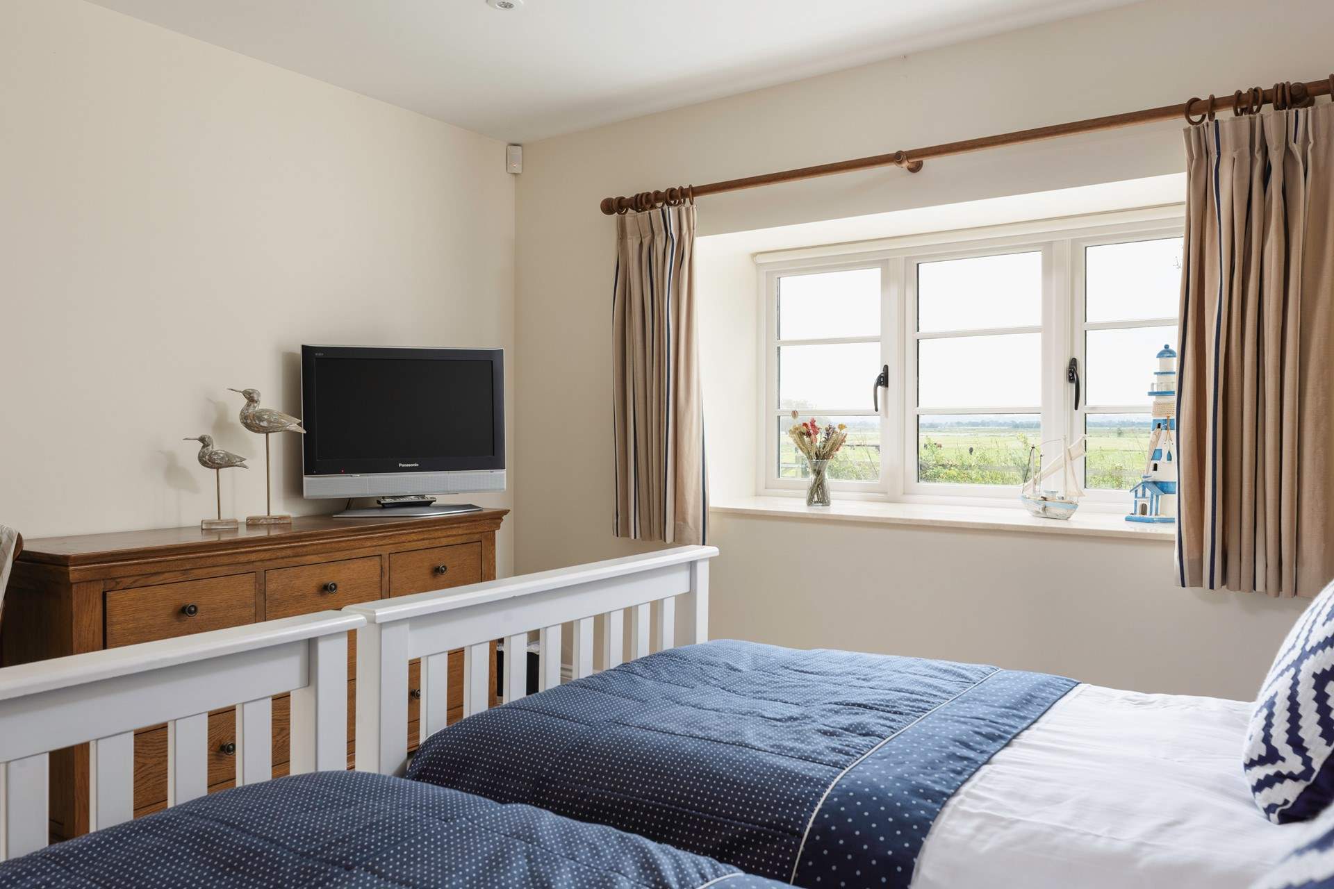 Breathe in that country air.