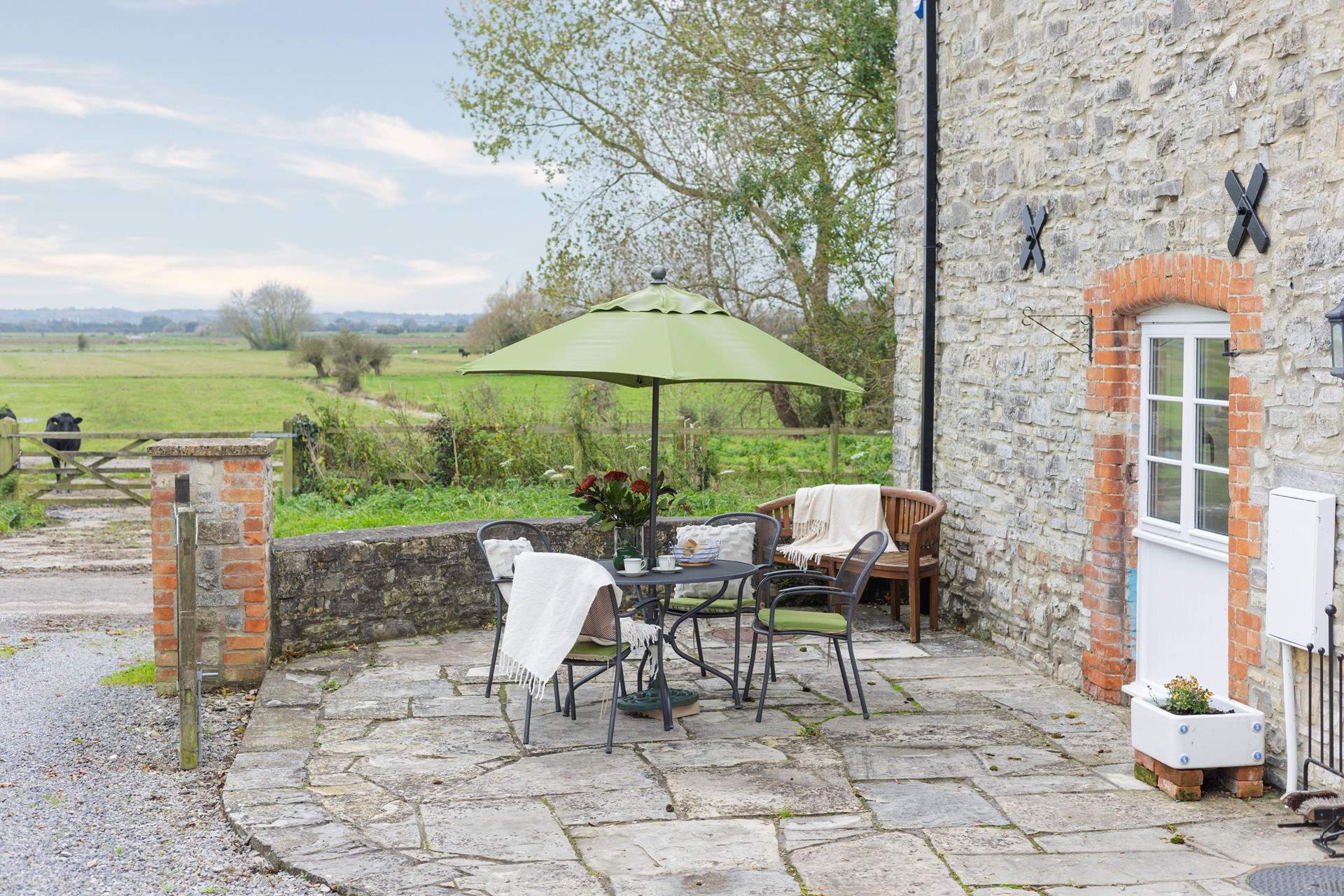 Enjoy summer evenings on the terrace.