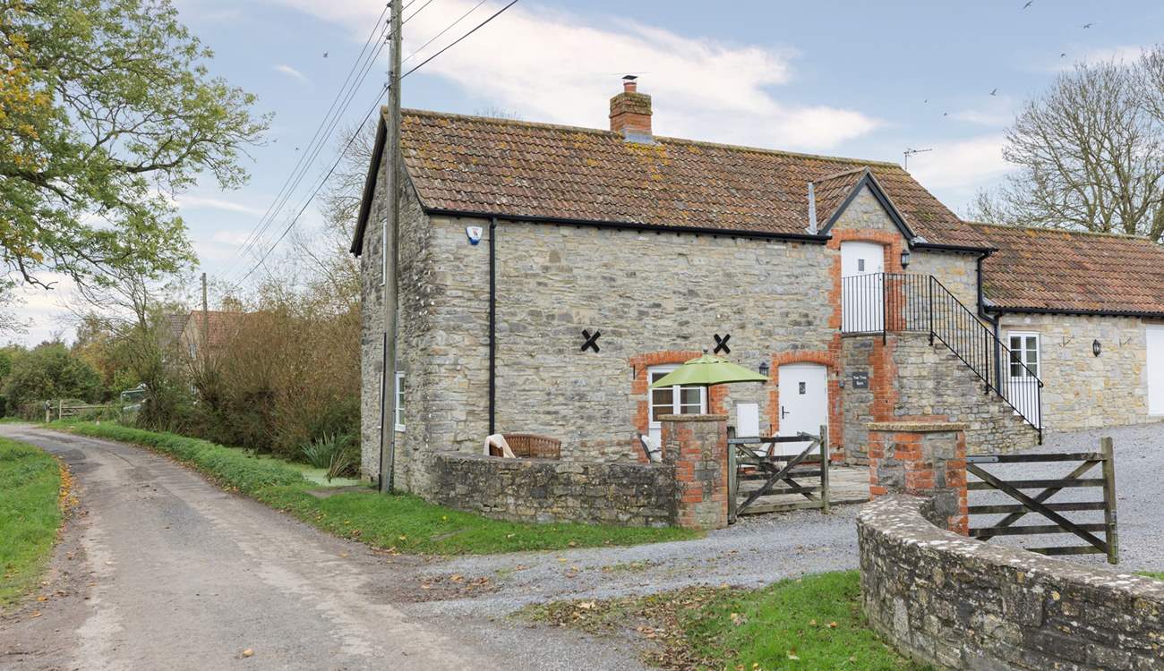 The lane is very quiet and there is plenty of parking.