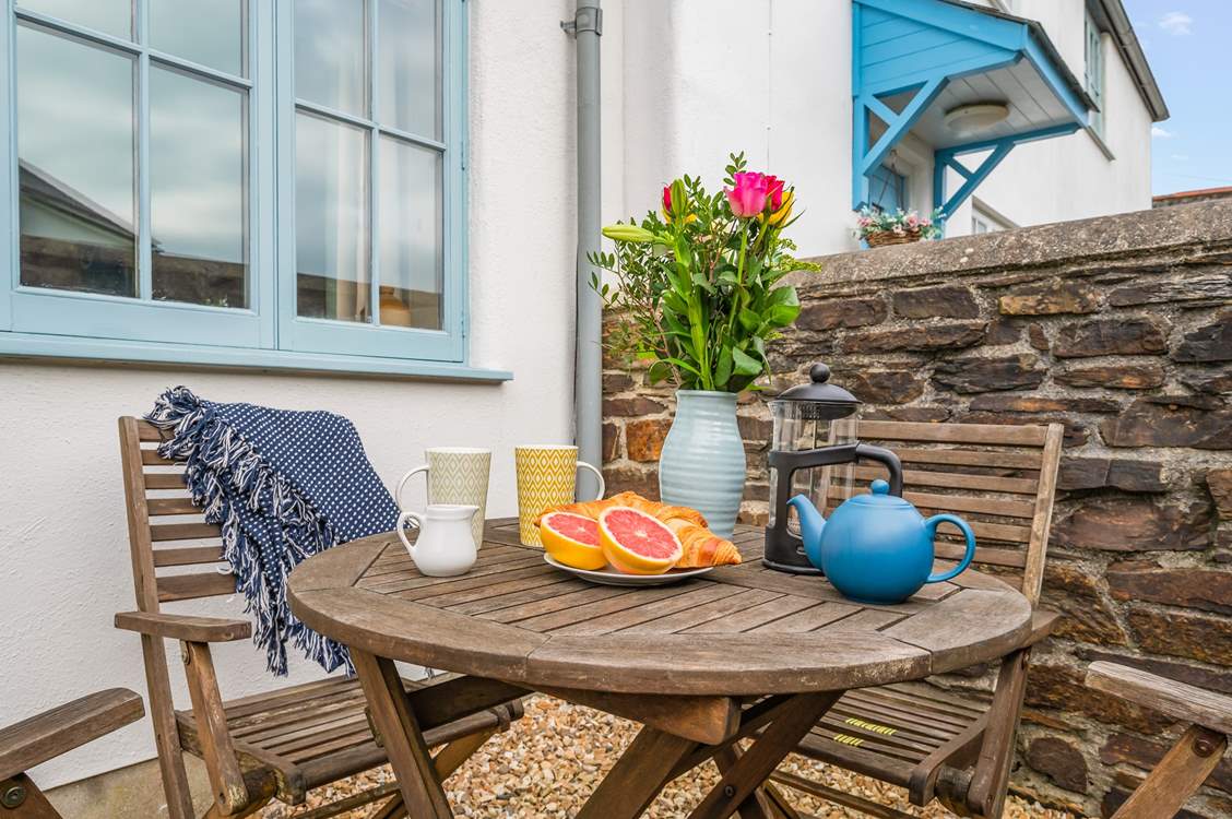 What a lovely space to enjoy the fresh sea air.