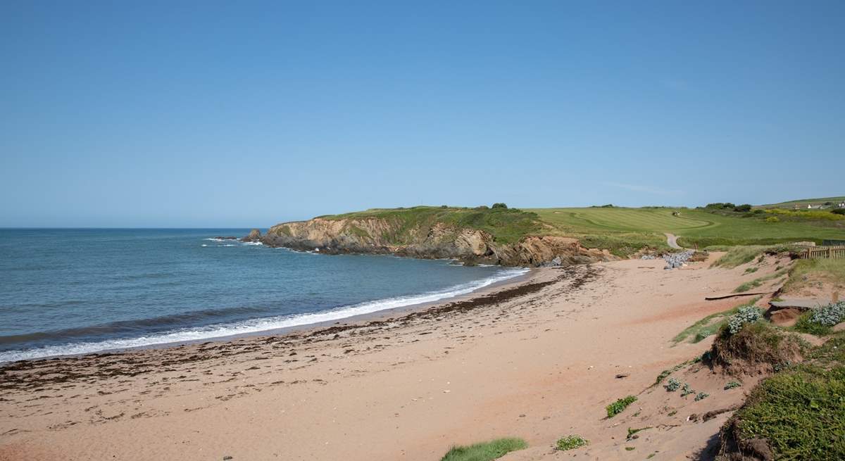 Thurlestone Beach is another stunning spot which you should pop on your 'places to visit' list. Especially as it is only a short car journey away.