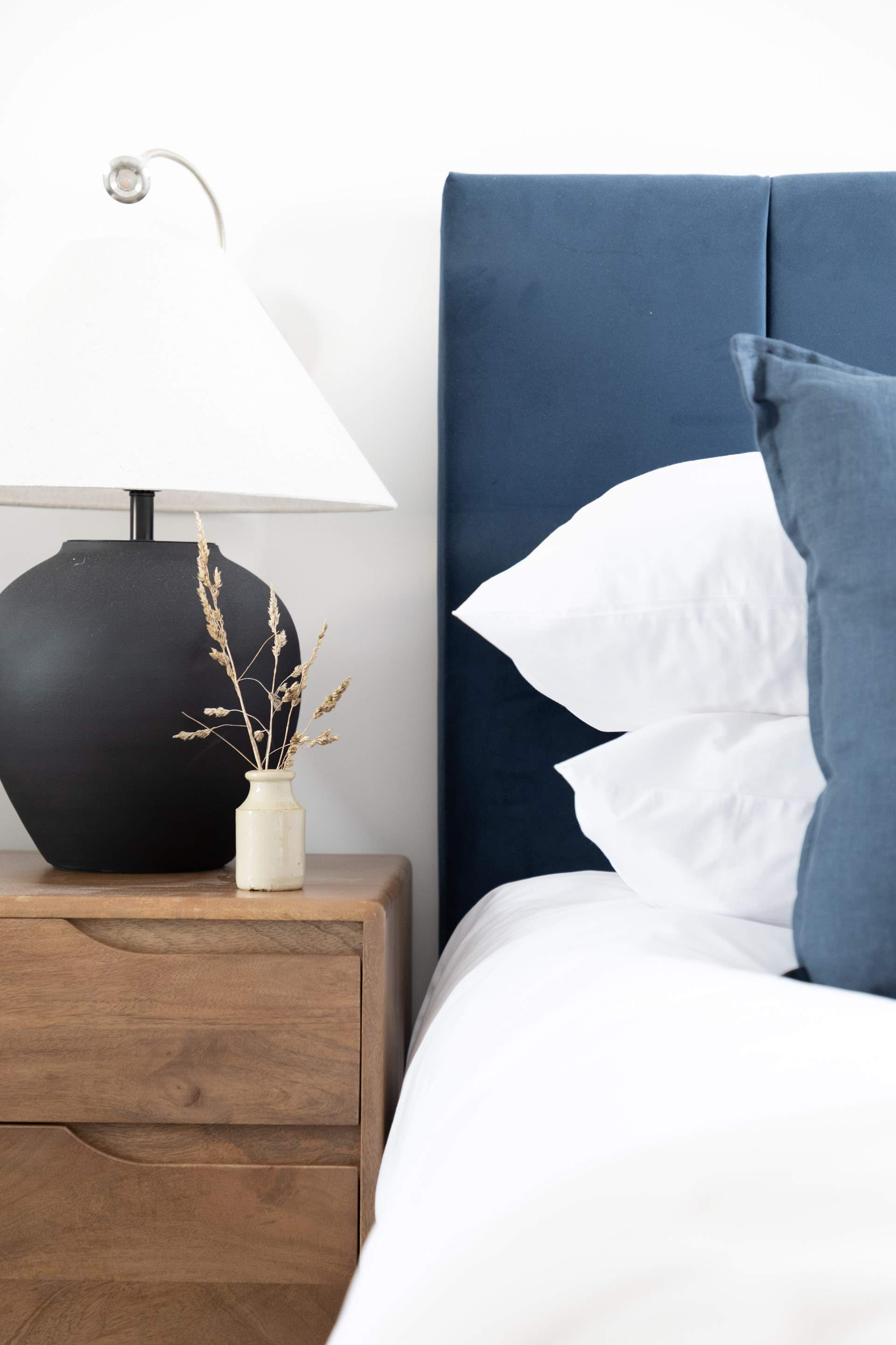 Come and enjoy a well deserved break at our coastal beauty.