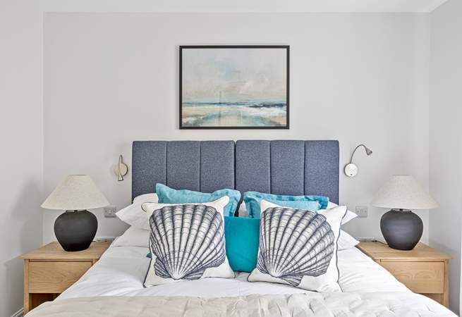 Bedroom 3 can be set up as a king-size bed or twin beds - providing great flexibility. 