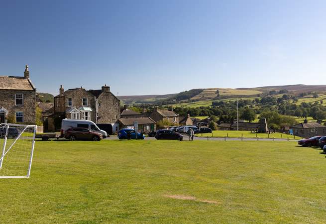 Nearby Reeth has many independent shops, cafes and pubs.