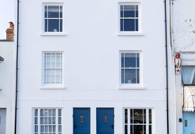 Sitting proudly on the quay in the heart of Appledore you have discovered a rather special spot.