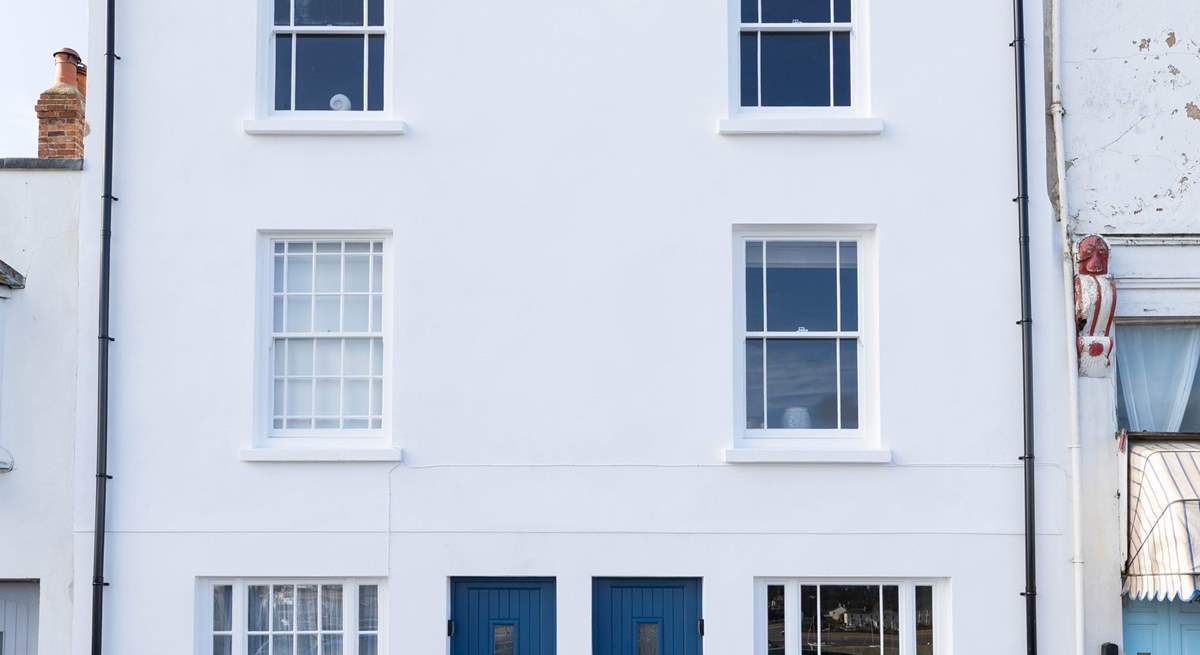 Sitting proudly on the quay in the heart of Appledore you have discovered a rather special spot.