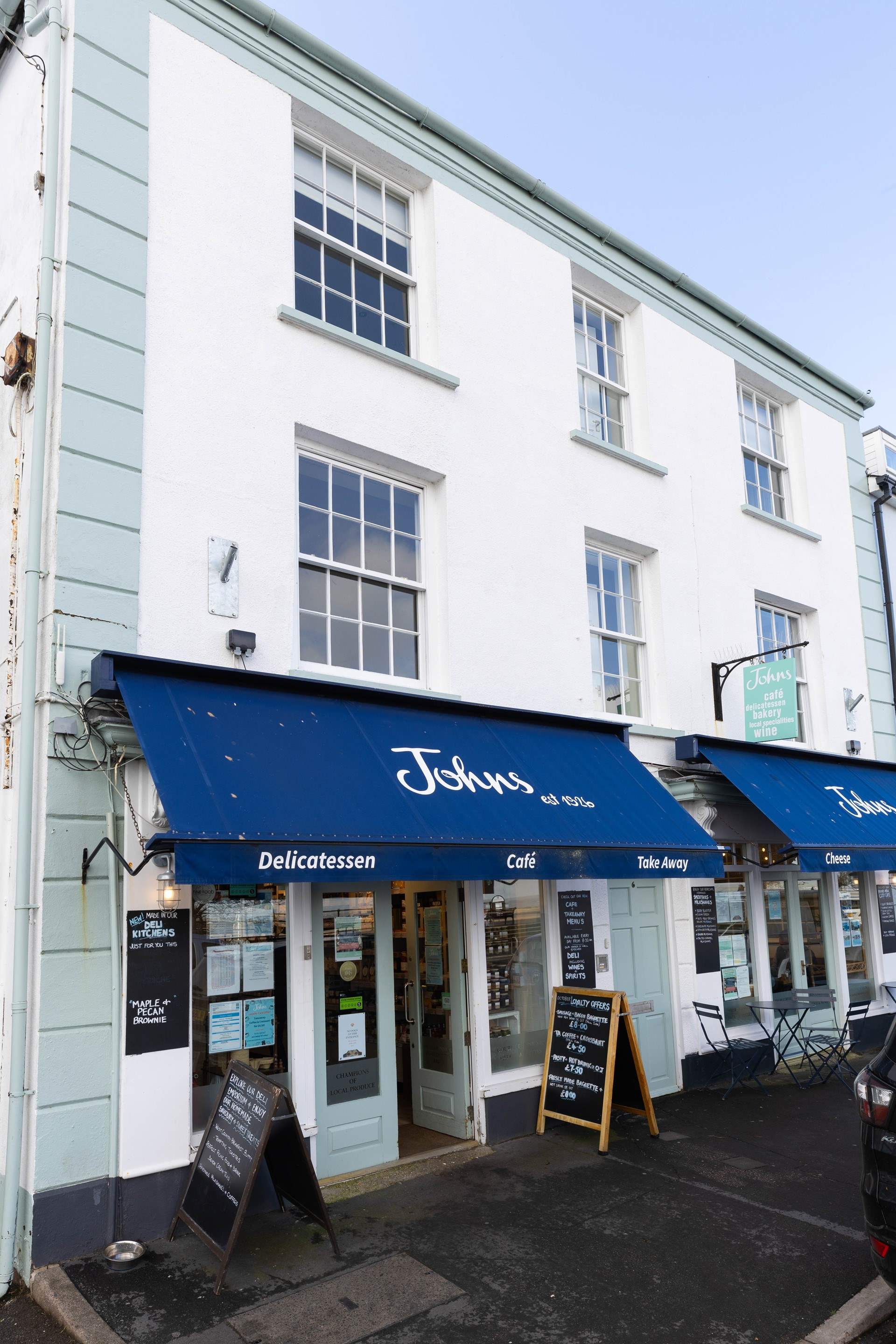 Johns is literally a two minute walk from Basil Cottage - deli or coffee shop the choice is yours. 