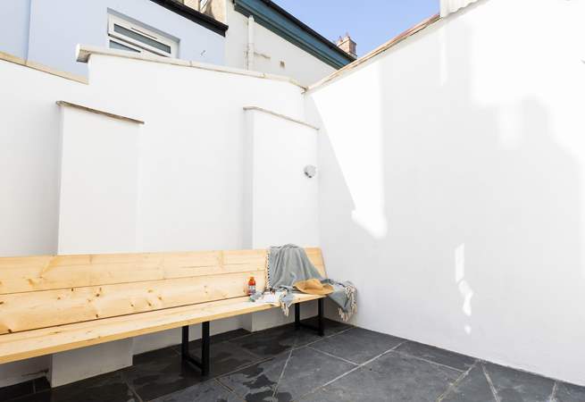 Gather in the courtyard garden for a chilled sundowner whilst the chef rustles up a feast on the barbecue.