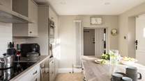 There is everything you need to create delicious meals and show off your chef skills in the lovely kitchen. 