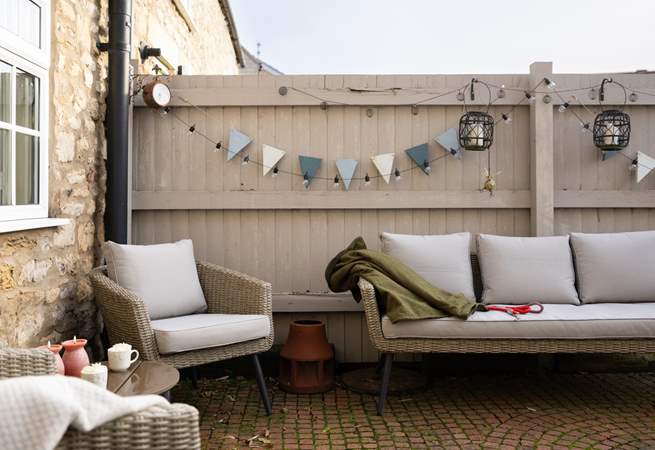 Grab a cup of hot chocolate and sit awhile in the garden. 