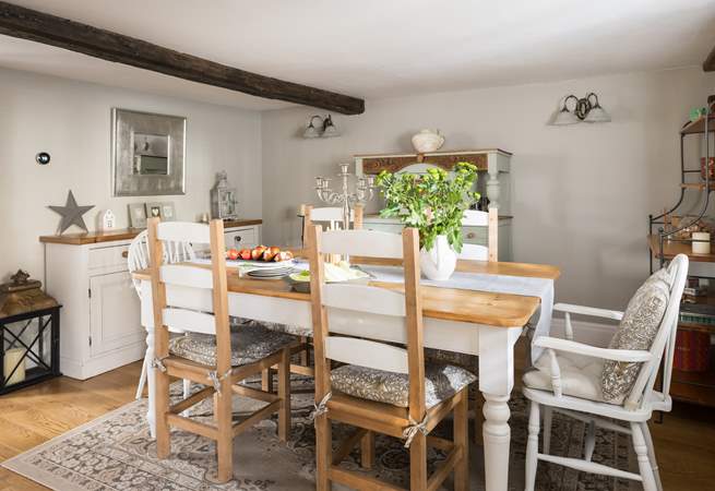 With a separate dining-room, you can gather all together and dine in style. 