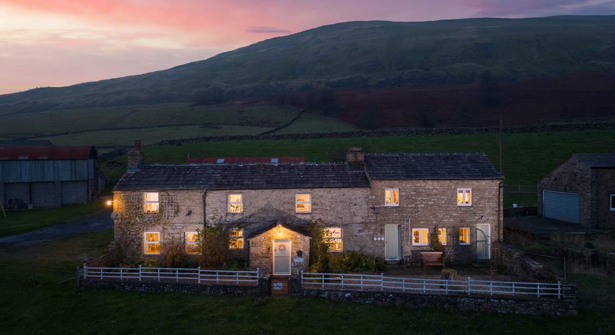 Visit the beautiful Low Shaw Farmhouse in Wensleydale.