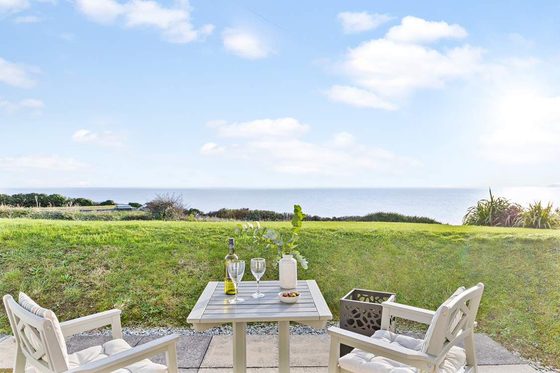 Welcome to Seascape - The Garden Flat.