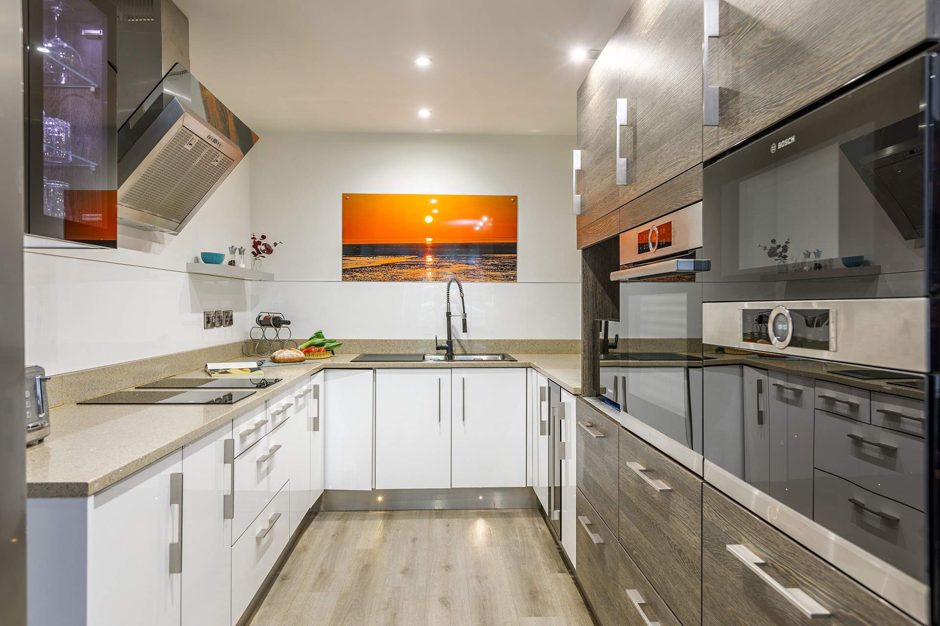 The fully equipped kitchen has everything to hand to cook up a culinary feast!