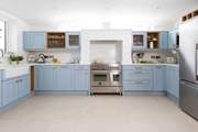 This delightful kitchen has all the equipment you'll need to create a culinary masterpiece.