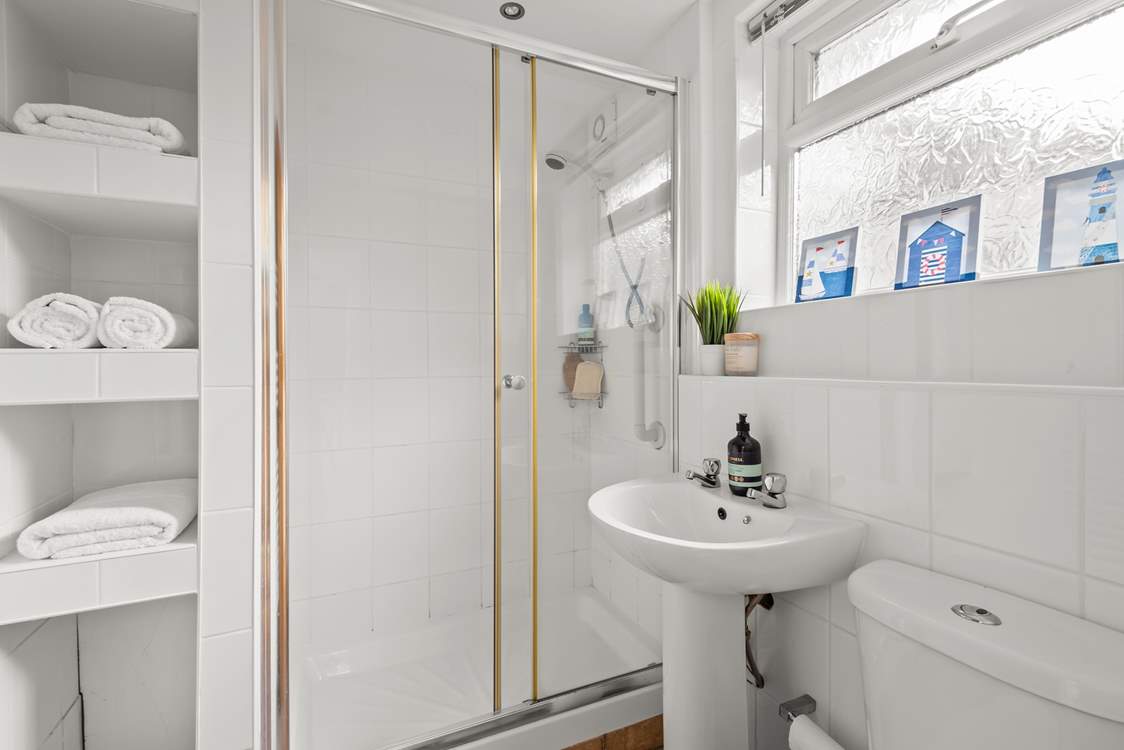 The sparkling shower-room.