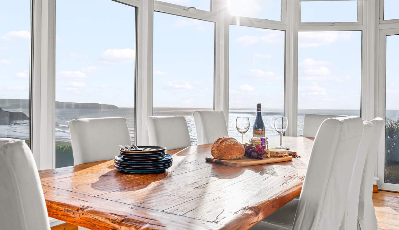 How about that for a backdrop to dine to.